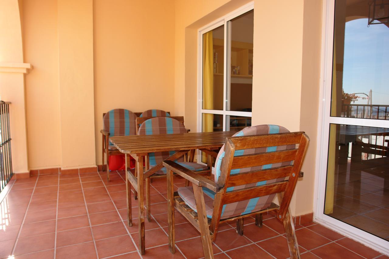 Carabeo 2000 2.3 Apartment Нерха Екстериор снимка